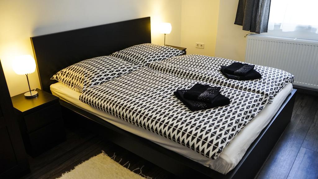 Downtown Deluxe Apartment Еґер Номер фото